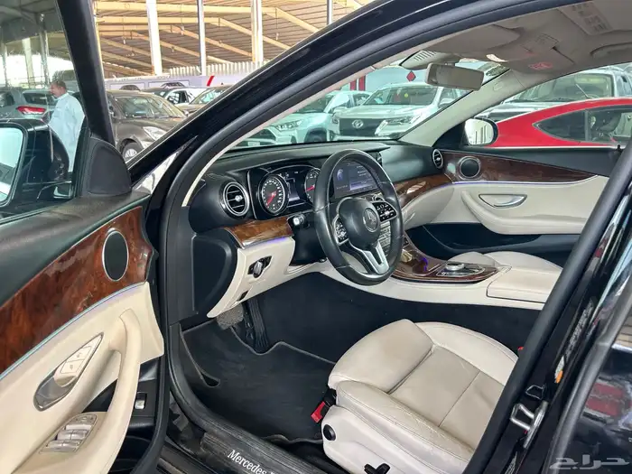 مرسيدس E200 2019 9