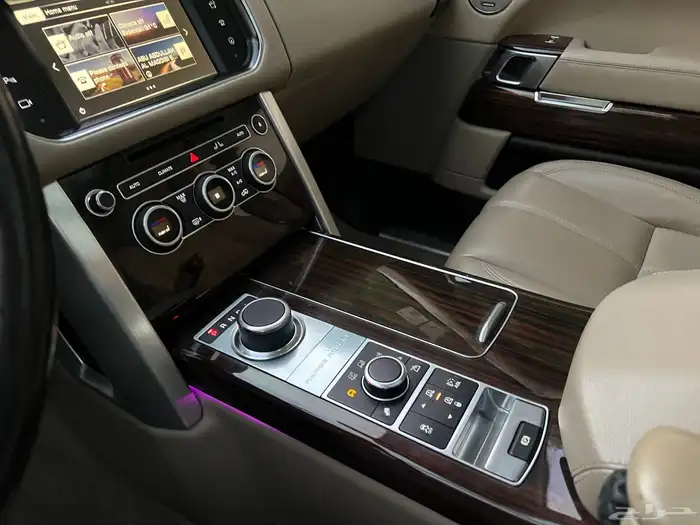 رنج روفر ( فوج ) الموديل 2016 نظيف 26