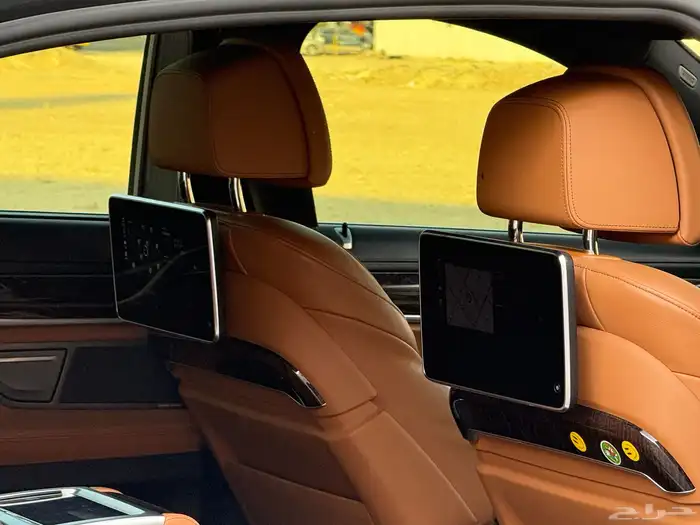 بي ام دبليو 730Li 2021 7