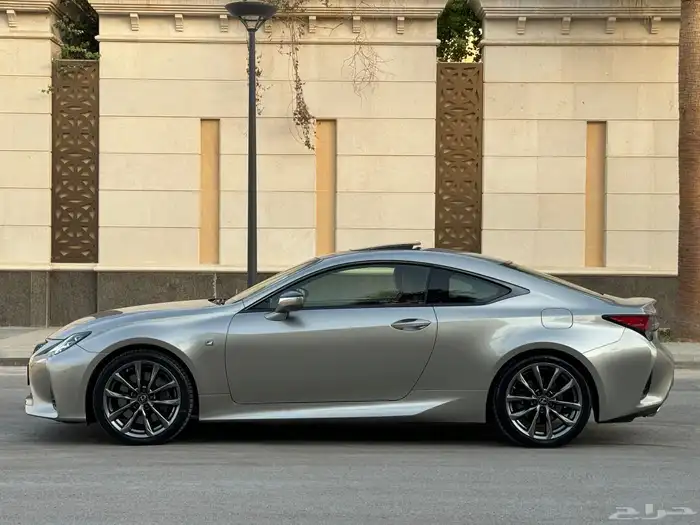 لكزس RC350 F موديل 2020 ممشى 71 الف تشيكات وكاله 6