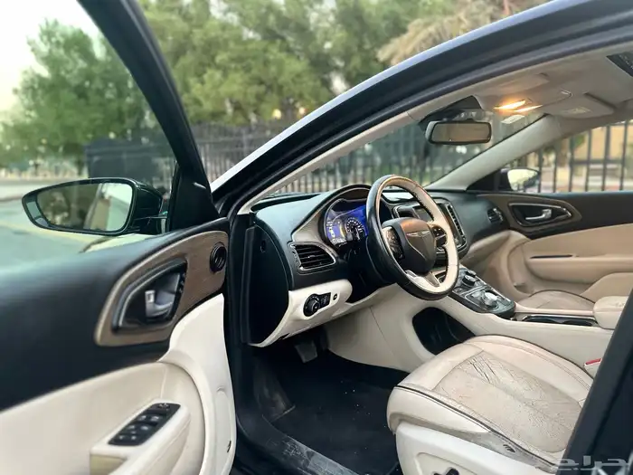 كرايزلر C200 موديل 2016 سعودي فل 9