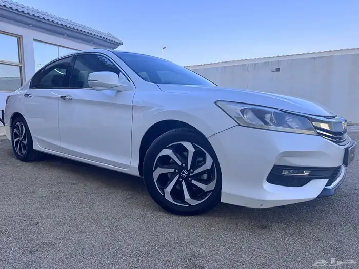 هوندا اكورد ( فل كامل نظيف ) 33