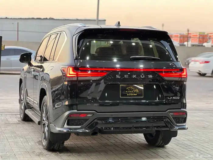 لكزس LX600 سبورت F موديل 2025 7