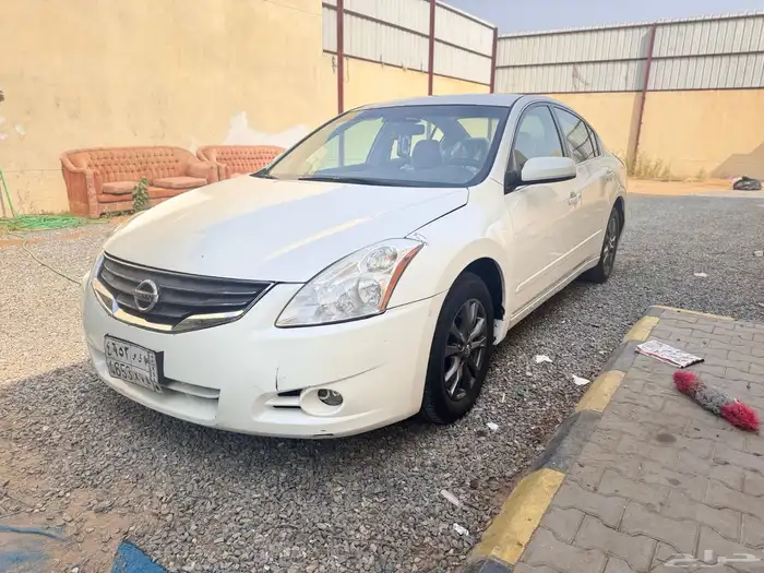 نيسان التيما 2010. سيارة مشروطة مكينه قير عضلات وشاصي 4