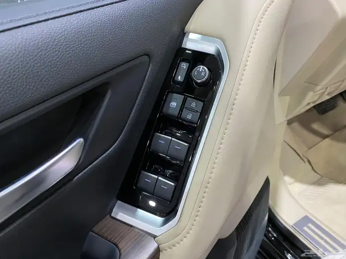 جي اكس ار 2025 اسود 11