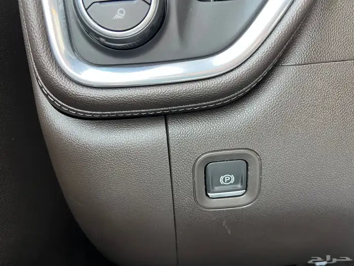 شيفرولية سلفرادو 2021 سعودي RST قير علاق 8 سرندل شبه جديد 11