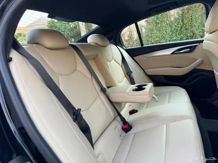 كاديلاك CT5 موديل 2024 ممشى 42 الف تحت الضمان والصيانة 33