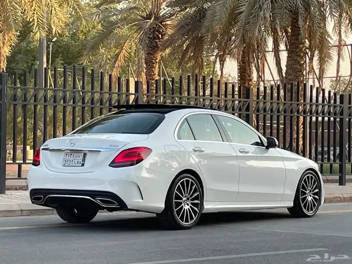 مرسيدس C200 2019 خليجي فل كامل منوة المستخدم 33