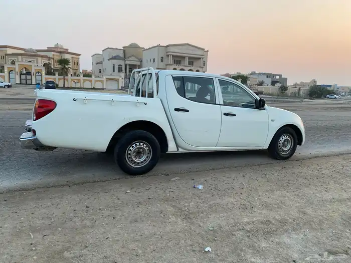 متسوبيشي بكب L200 - 2011 3