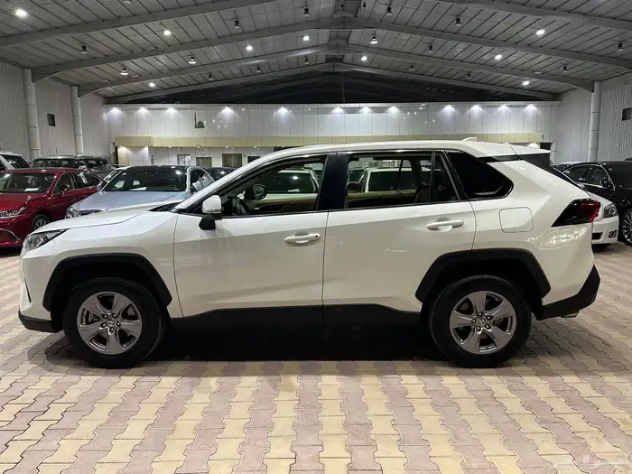 تويوتا راف فور موديل 2022 دبل 5