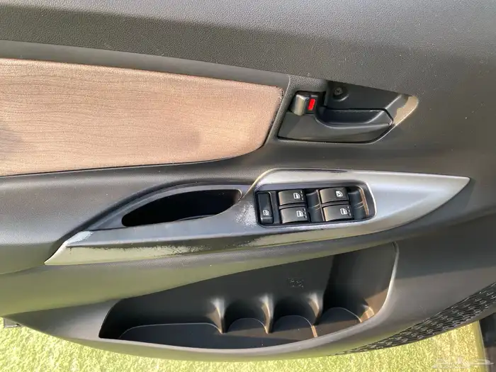 تويتا افانزا 2017 22