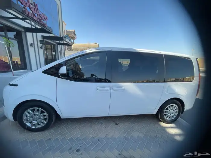 للتنازل او البيع هيونداي ستاريا موديل 2023 ديزل 3