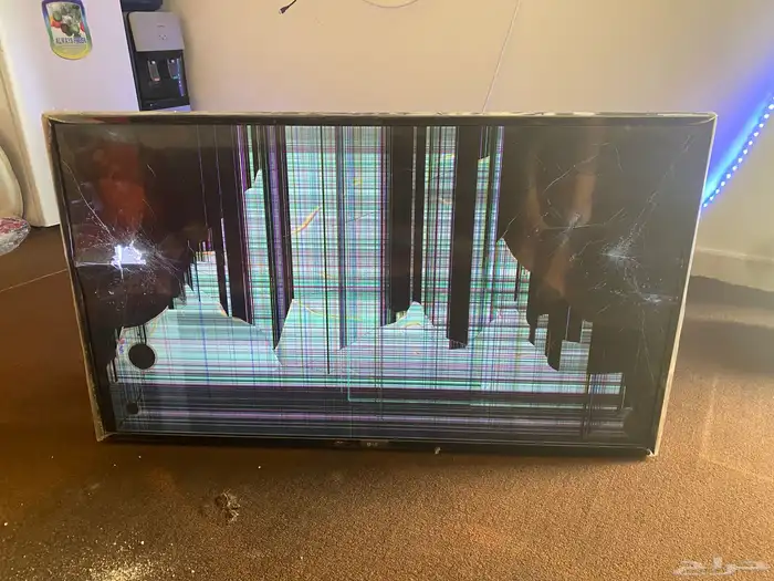 شاشه للبيع مكسوره 0