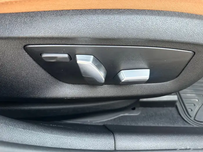 بي ام 530 كت M على الضمان والصيانه المجانيه 2021 21