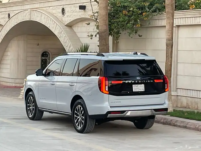 فورد اكسبديشن بلاتينيوم 2025 قمه بالنظافه بحال الوكاله 9
