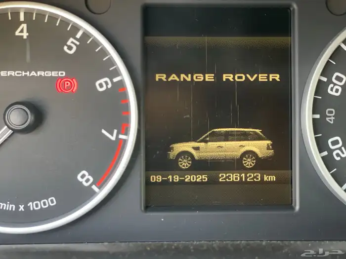 لاند روفر 2011 4