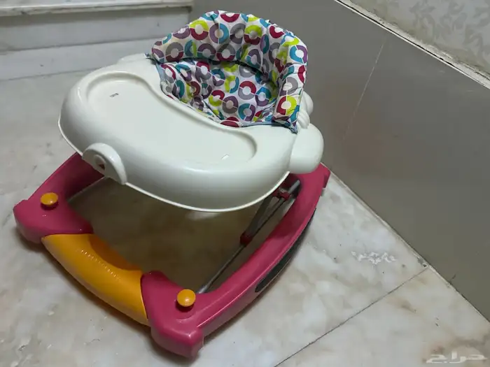 كرسي اطفال للسيارة وكرسي طعام للاطفال ومشاية اطفال 3