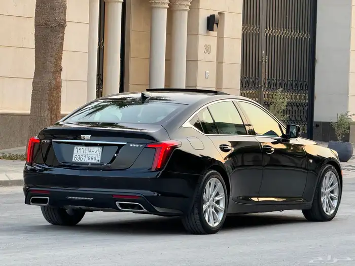 كاديلاك CT5 موديل 2024 ممشى 42 الف تحت الضمان والصيانة 18