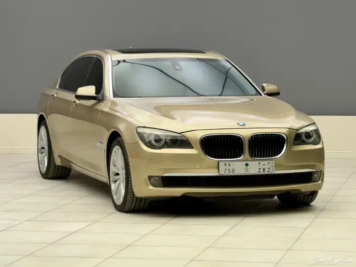 BMW 750Li 2011 ممشى قليل قمة النظافة 1
