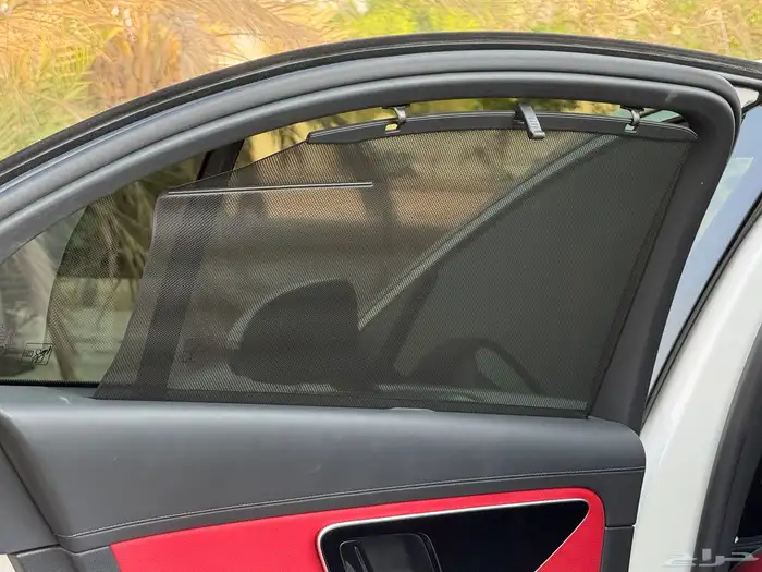 مرسيديس C200 2023 12