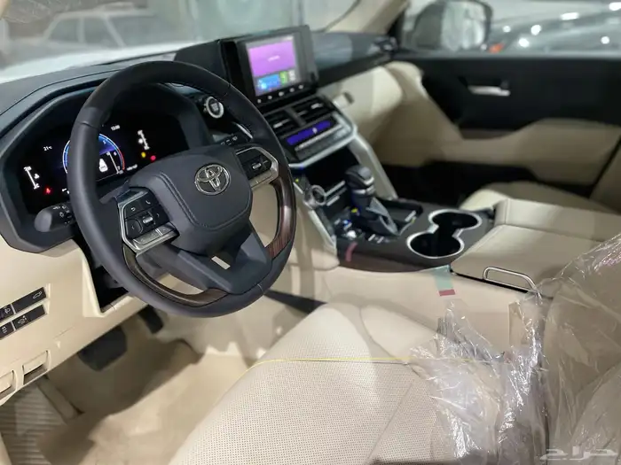 جي اكس ار L4 بنزين 2025 ابواب شفط اللون ابيض 10