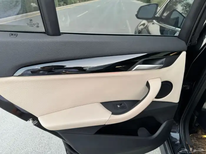 بي ام دبليو x1 مخزن بحالة الوكالة 27