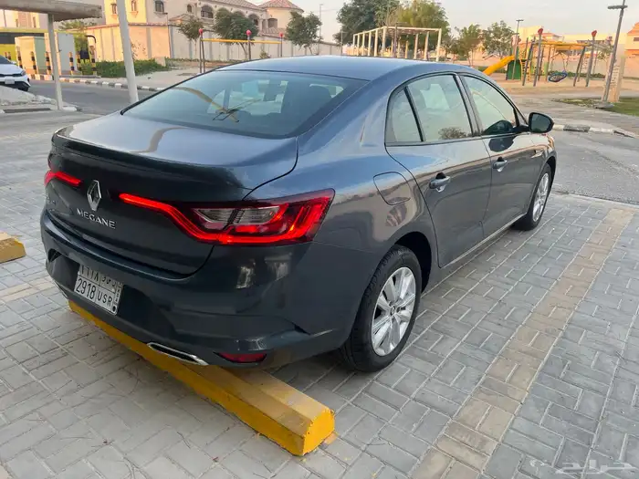 للبيع رينو ميجان 2023 5