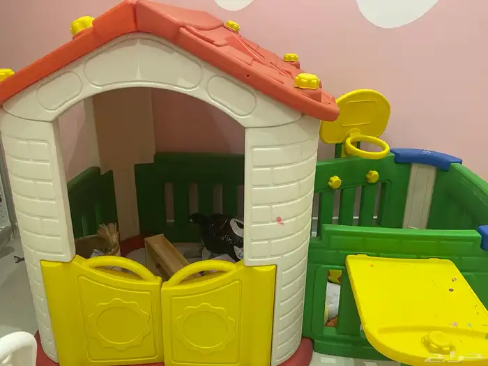 بيت لعبة للبيع بحالة جيدة 0