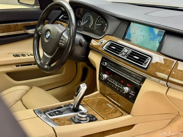 BMW 750Li 2011 ممشى قليل قمة النظافة 5