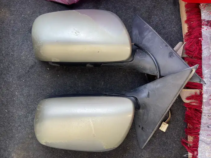 مرايات كامري ستاندر اصليه 2011 1