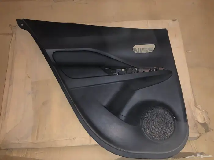 ديكور باب خلفي كيكس 2018-2024 أصلي وكالة 5