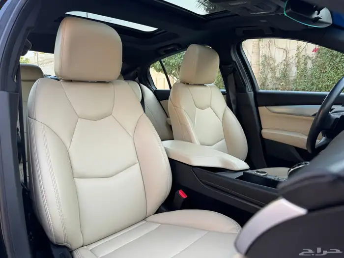 كاديلاك CT5 موديل 2024 ممشى 42 الف تحت الضمان والصيانة 30