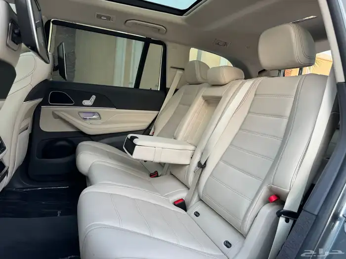 مرسيدس GLS 450 موديل 2020 كت AMG ممشى 68 الف تشيكات وكاله 34