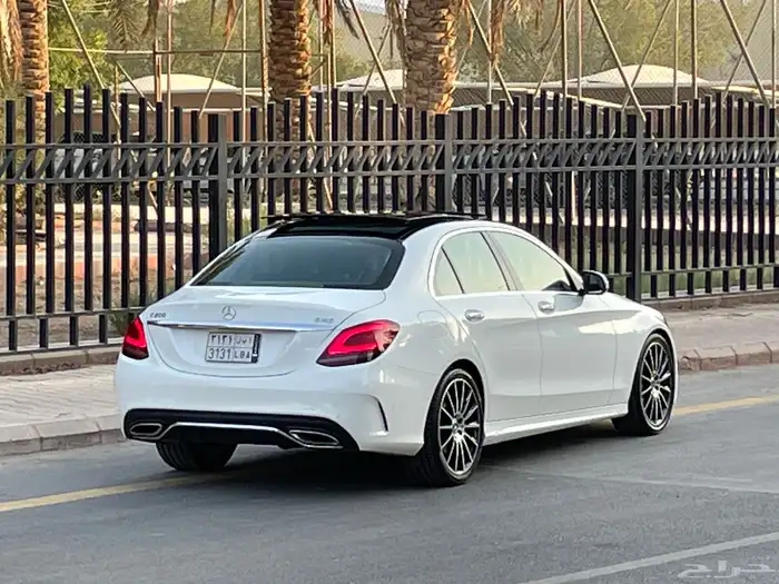 مرسيدس C200 2019 خليجي فل كامل منوة المستخدم 31