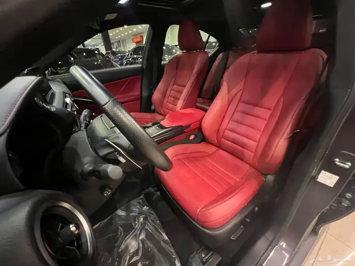 ليكزس سيدان is اف سبور موديل2022 8