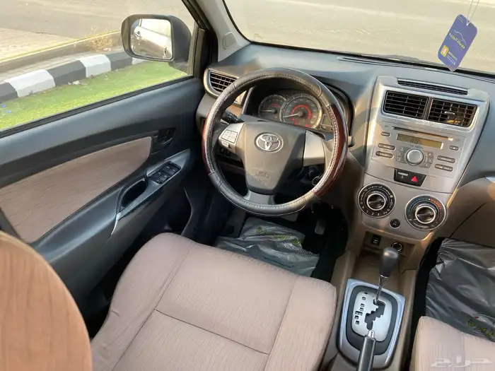 تويتا افانزا 2017 30