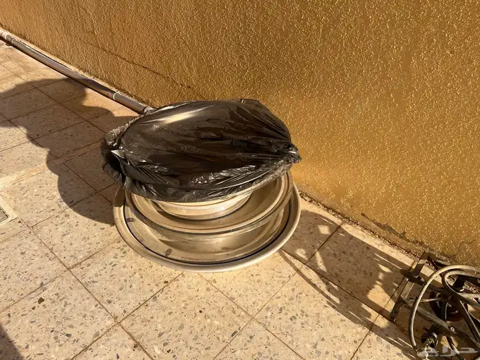 روس غاز قز ثلاثه روس مع الصواني 0