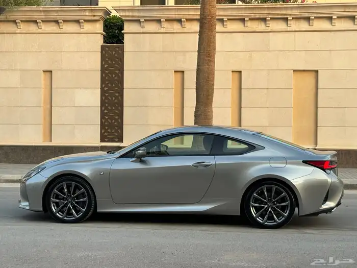 لكزس RC350 F موديل 2020 ممشى 71 الف تشيكات وكاله 8