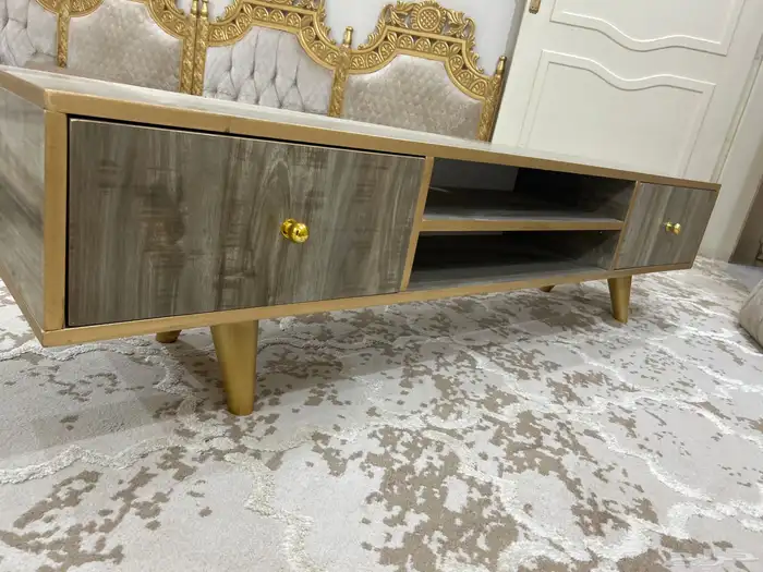 مكتبه تلفزيون مستعمله نضيفه 1