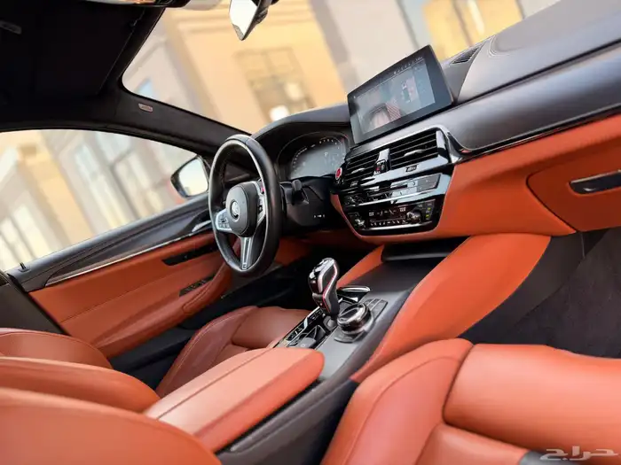 للبيع 2020 BMW M5 COMPETITION بحالة الوكالة 30
