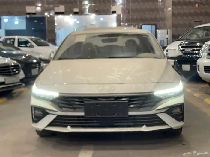 هونداي- إلنترا-2025-كمفورت- بطاقة جمركية- اصفار- بنزين 10