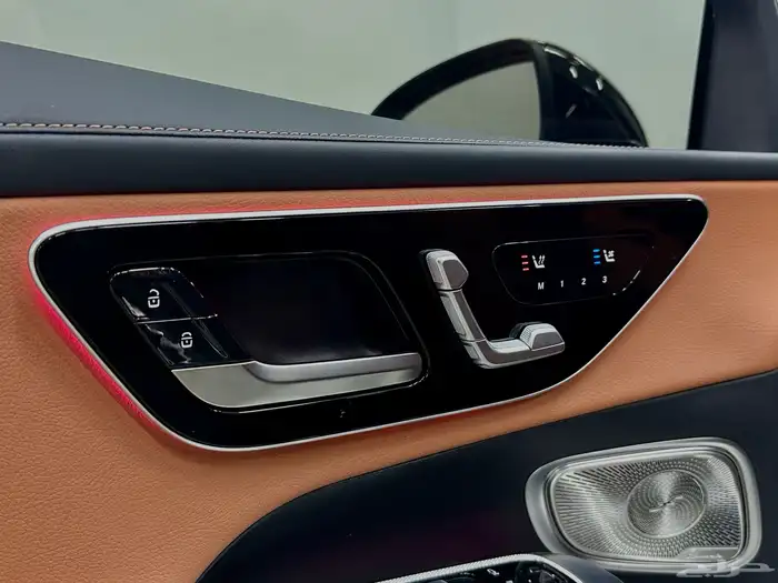 مرسيدس GLC300 11