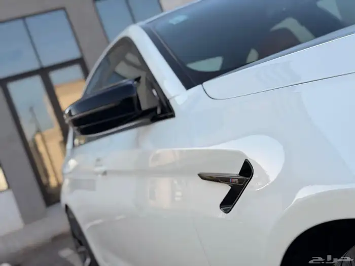 للبيع 2020 BMW M5 COMPETITION بحالة الوكالة 9