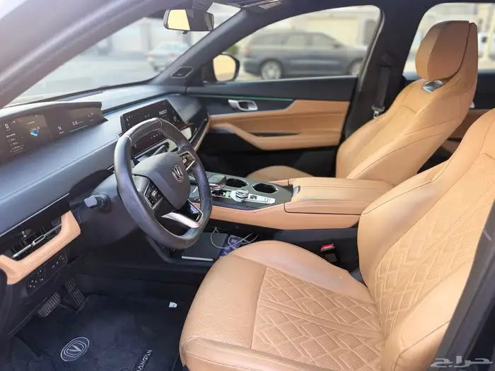 شانجان يوني كي 2023 على الضمان 25