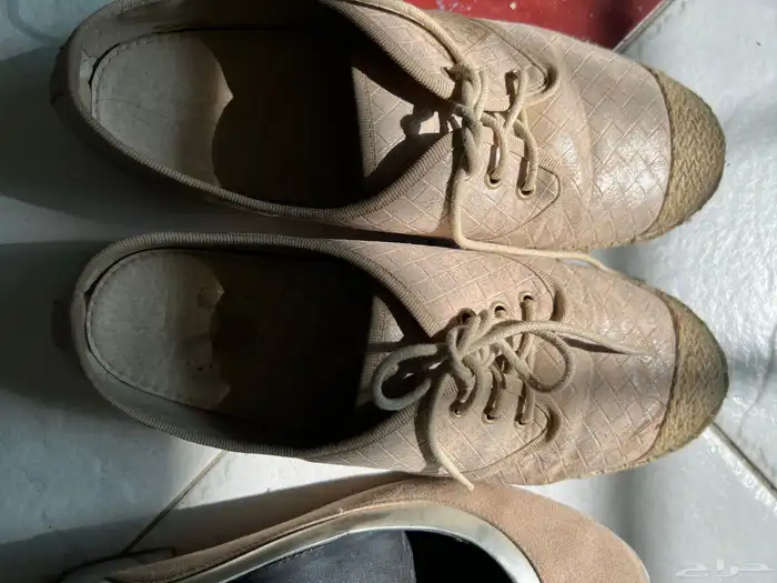 فساتين وجزم بأسعار مناسبه 14