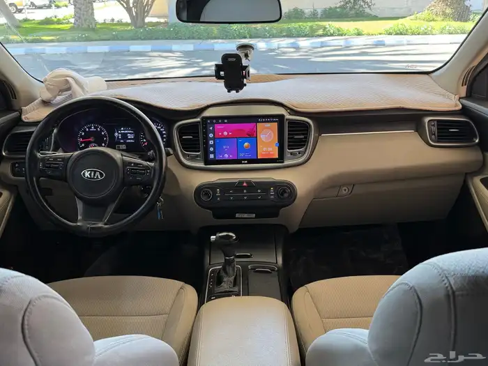 كيا سورينتو موديل 2016 ممشى 250 كم نظيفة جدا 4