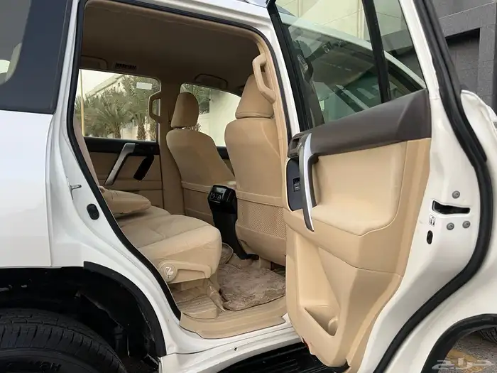 تويوتا برادو 2016 (سته سلندر ) بدي وكاله نظيف جدا 25