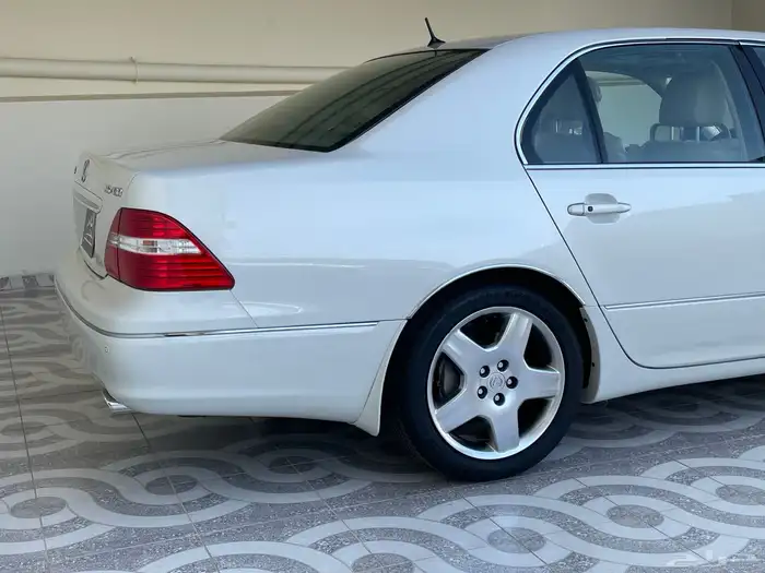 لكزس ( مخزن ) 27