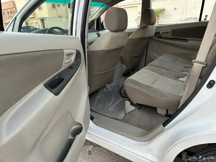 للبيع انوفا 2015 نظيفة جدا 18