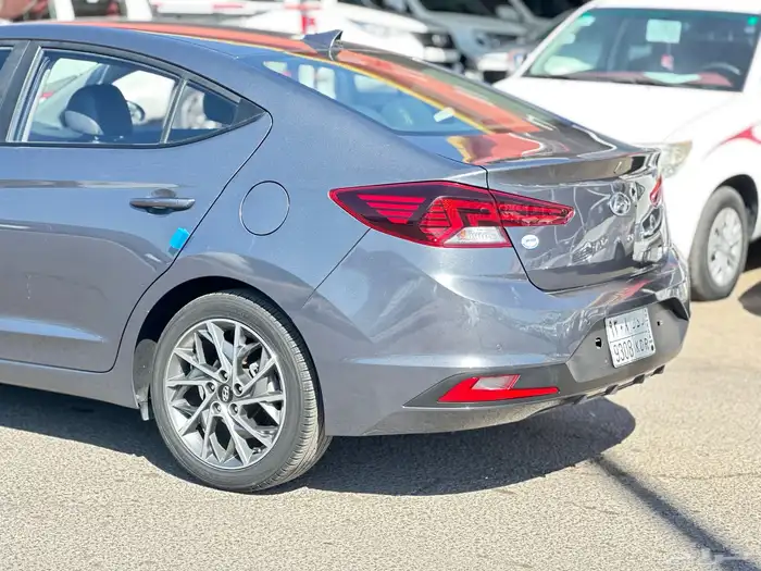 افانتي 2020 بنزين 12